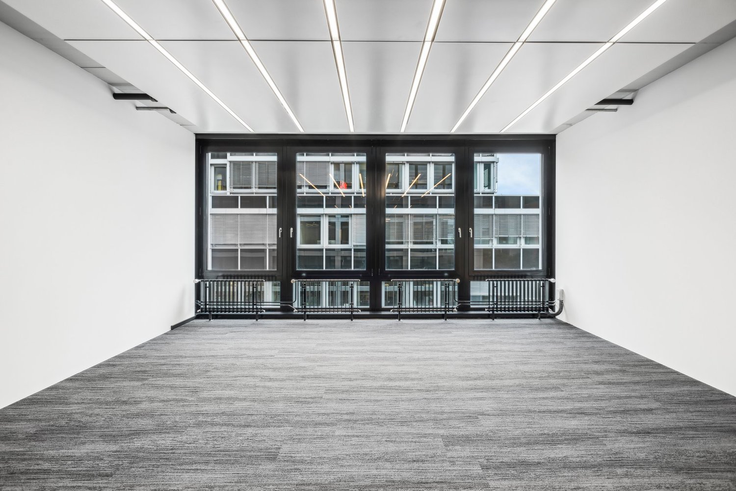 440m² bureau