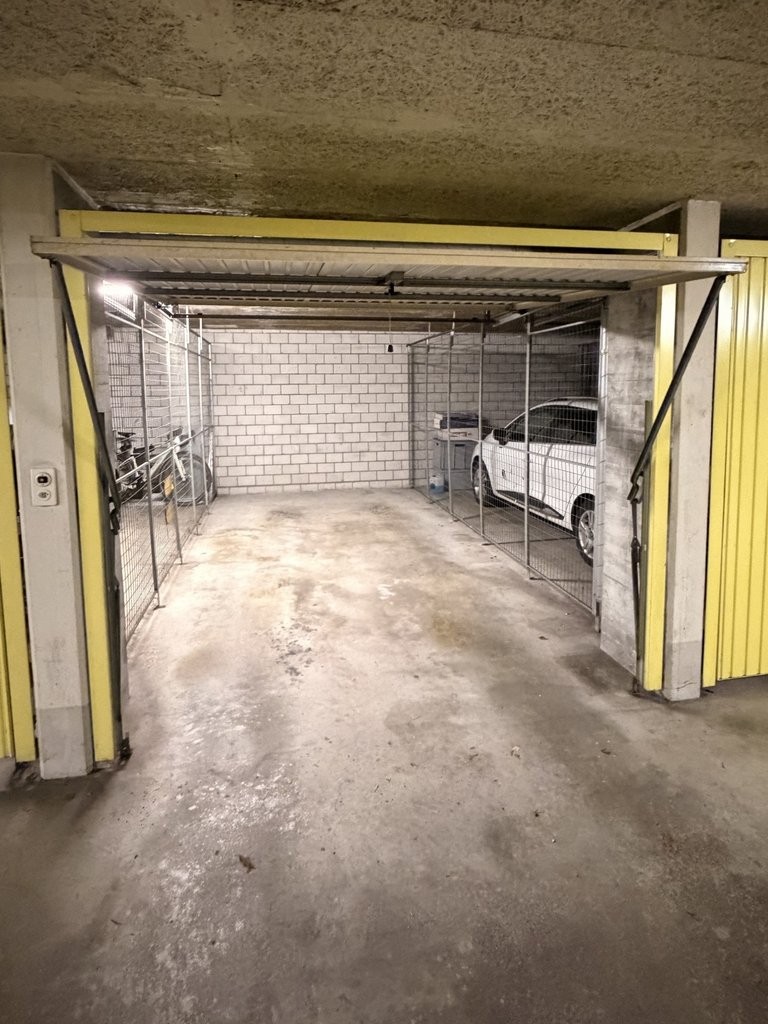 Single garage, photo 2 sur 2