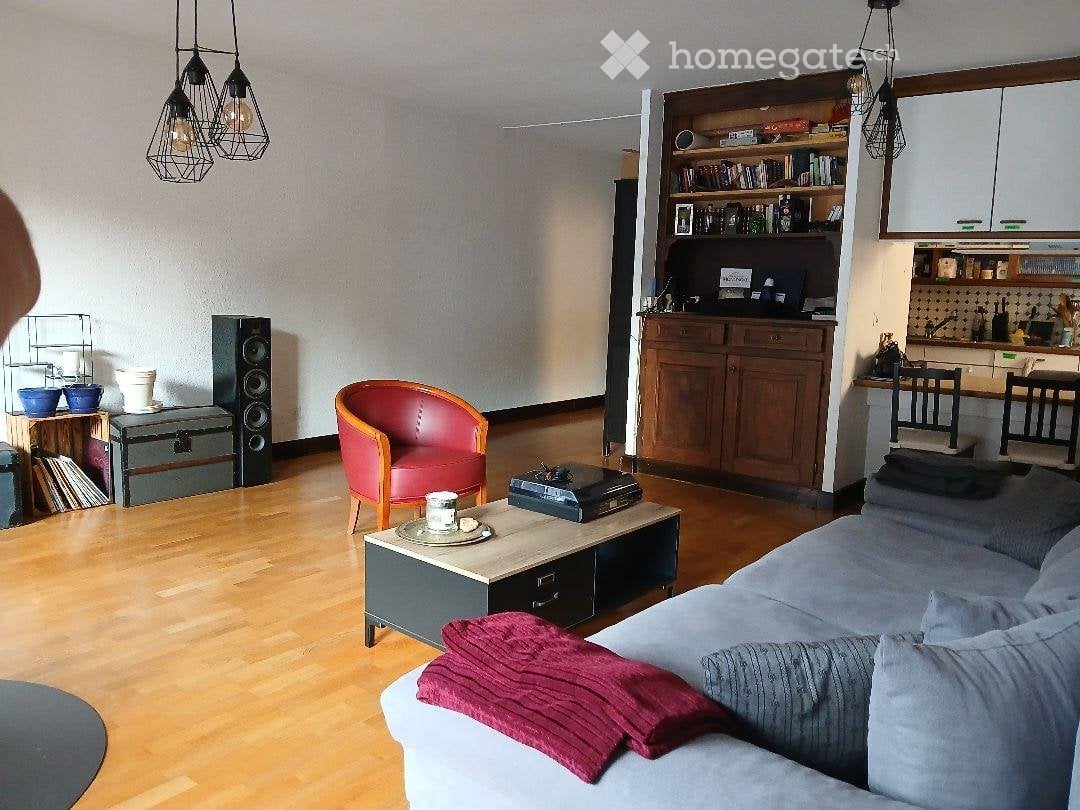 6 rooms apartment