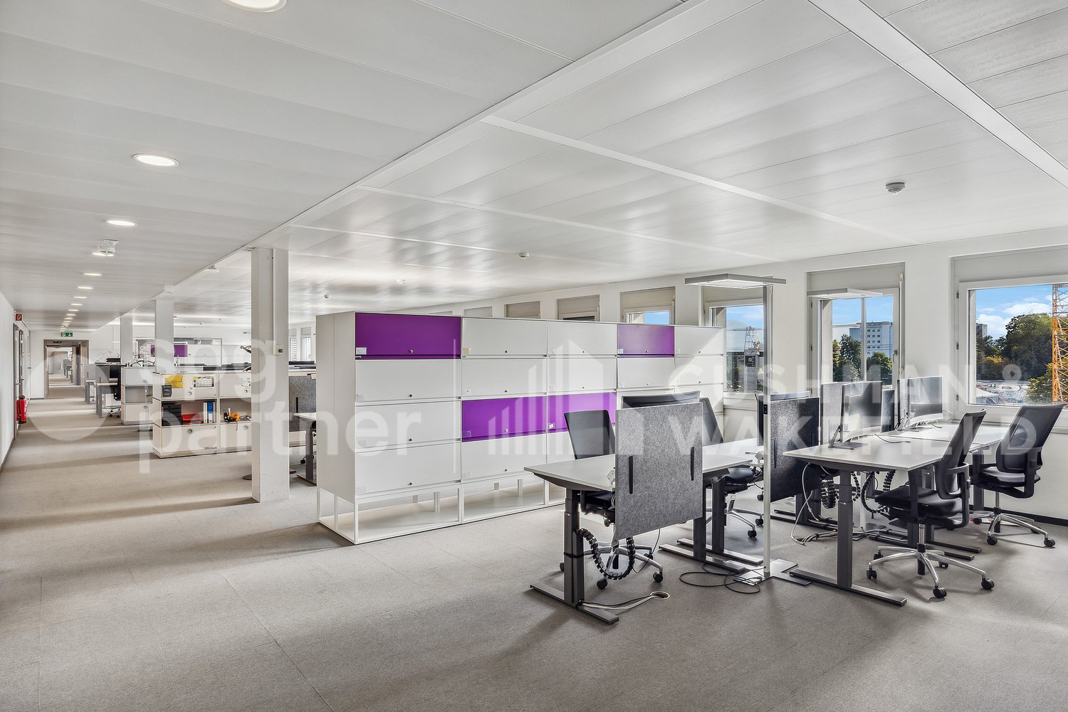 1448m² office