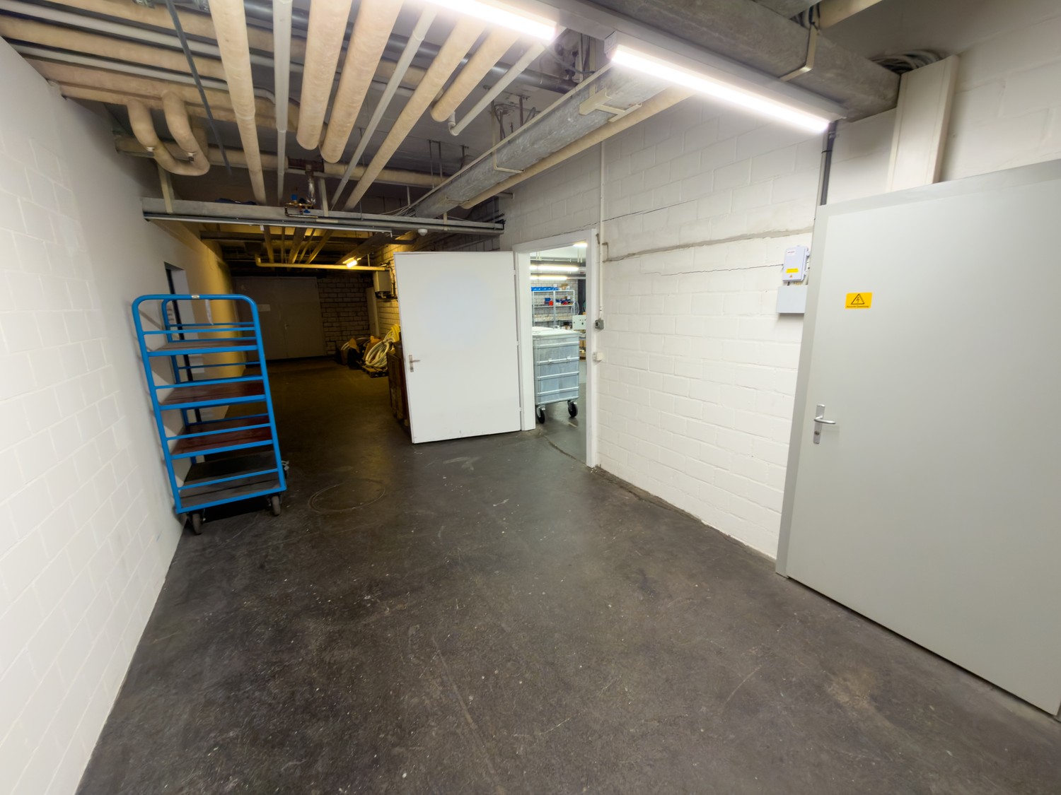 255m² commercial, photo 6 sur 7
