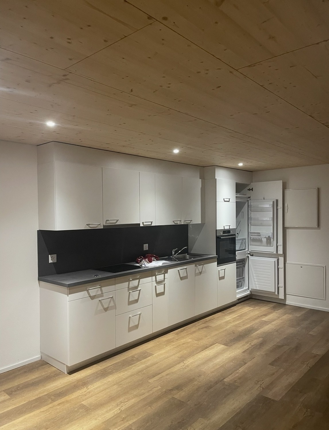 Recherche urgente de repreneur pour un magnifique appartement sous les combles.