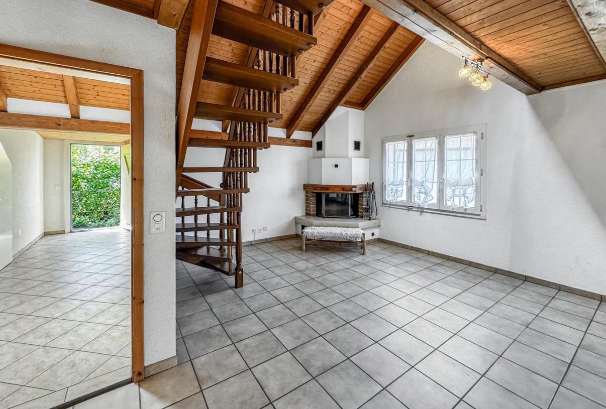 652m² bâtiment résidentiel / commercial, photo 8 sur 10