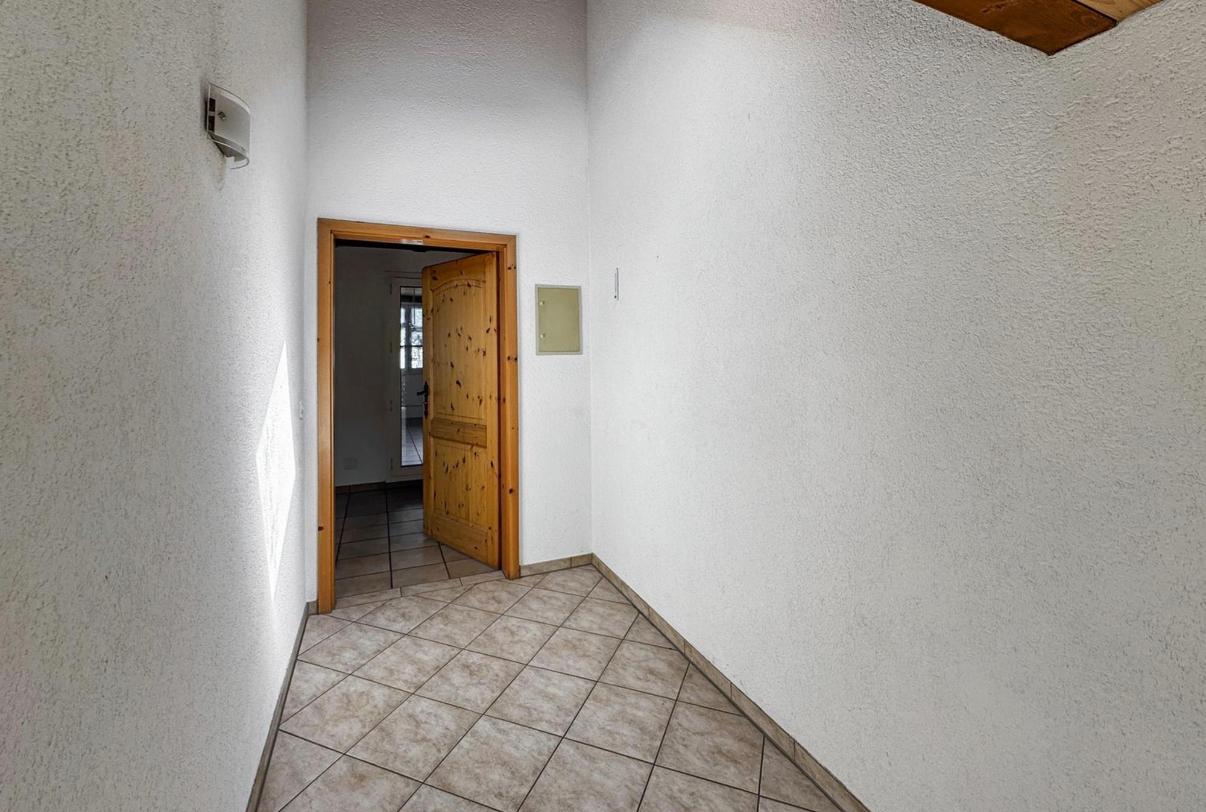 652m² bâtiment résidentiel / commercial, photo 6 sur 10