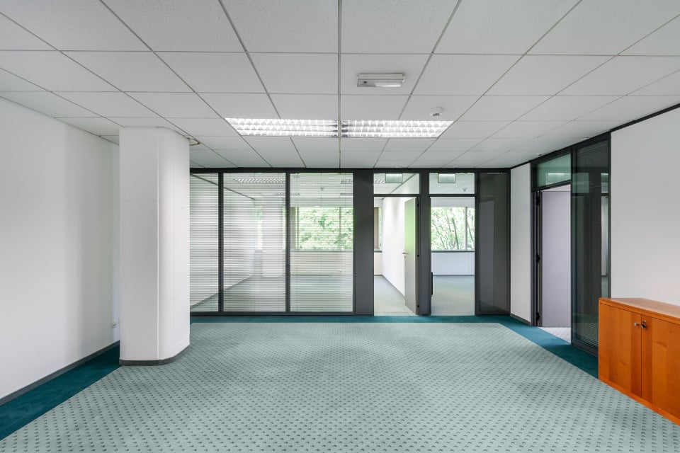 196m² bureau