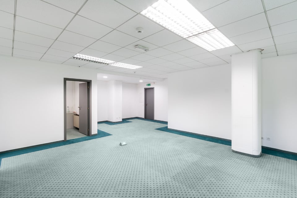 196m² bureau