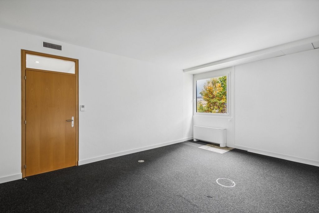 Bureaux de 199m², photo 4 sur 7