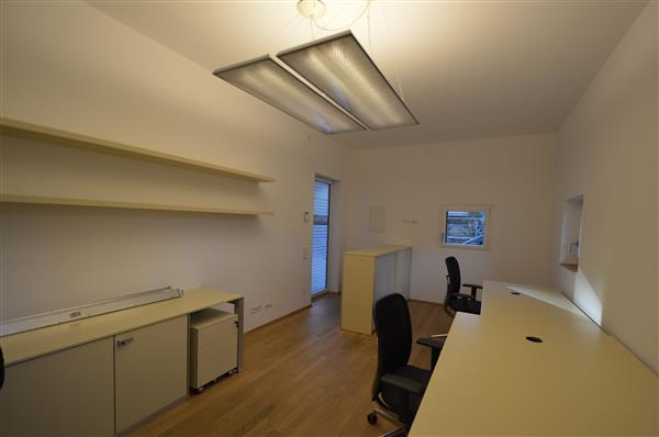 Bureau, photo 2 sur 3