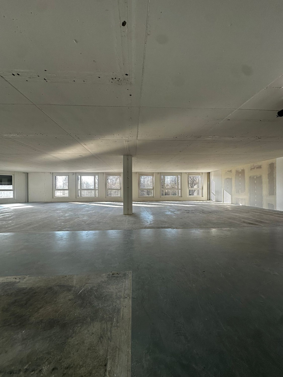 303m² commercial, photo 8 sur 10