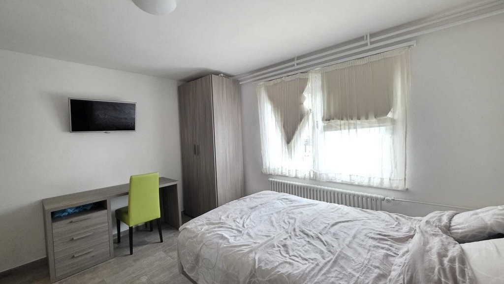 1 room single room