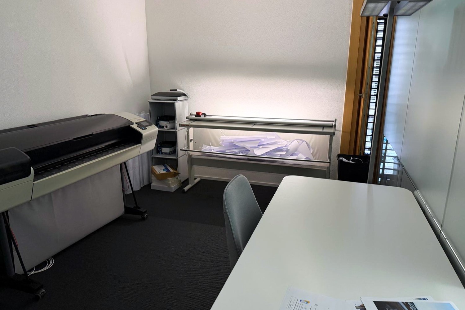 412-585m² bureau