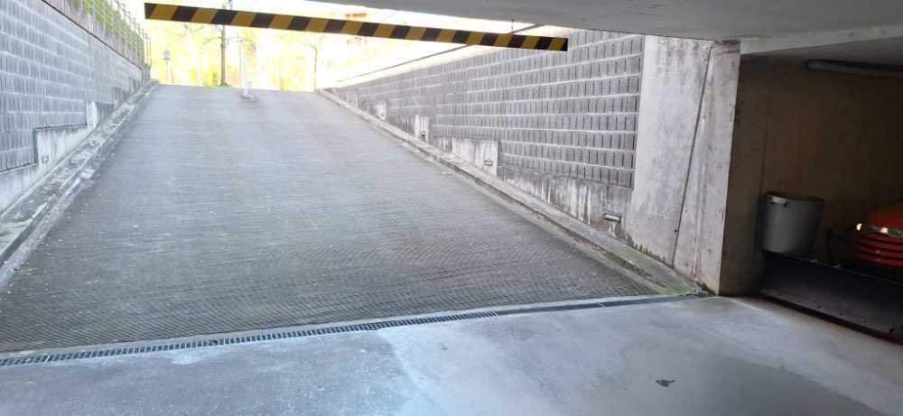 Emplacement de parking souterrain