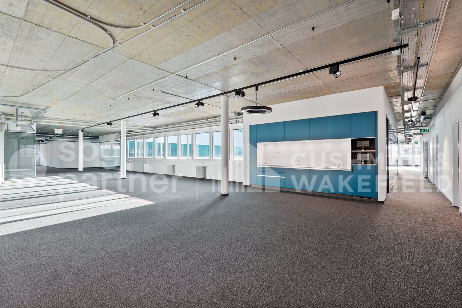 150m² office