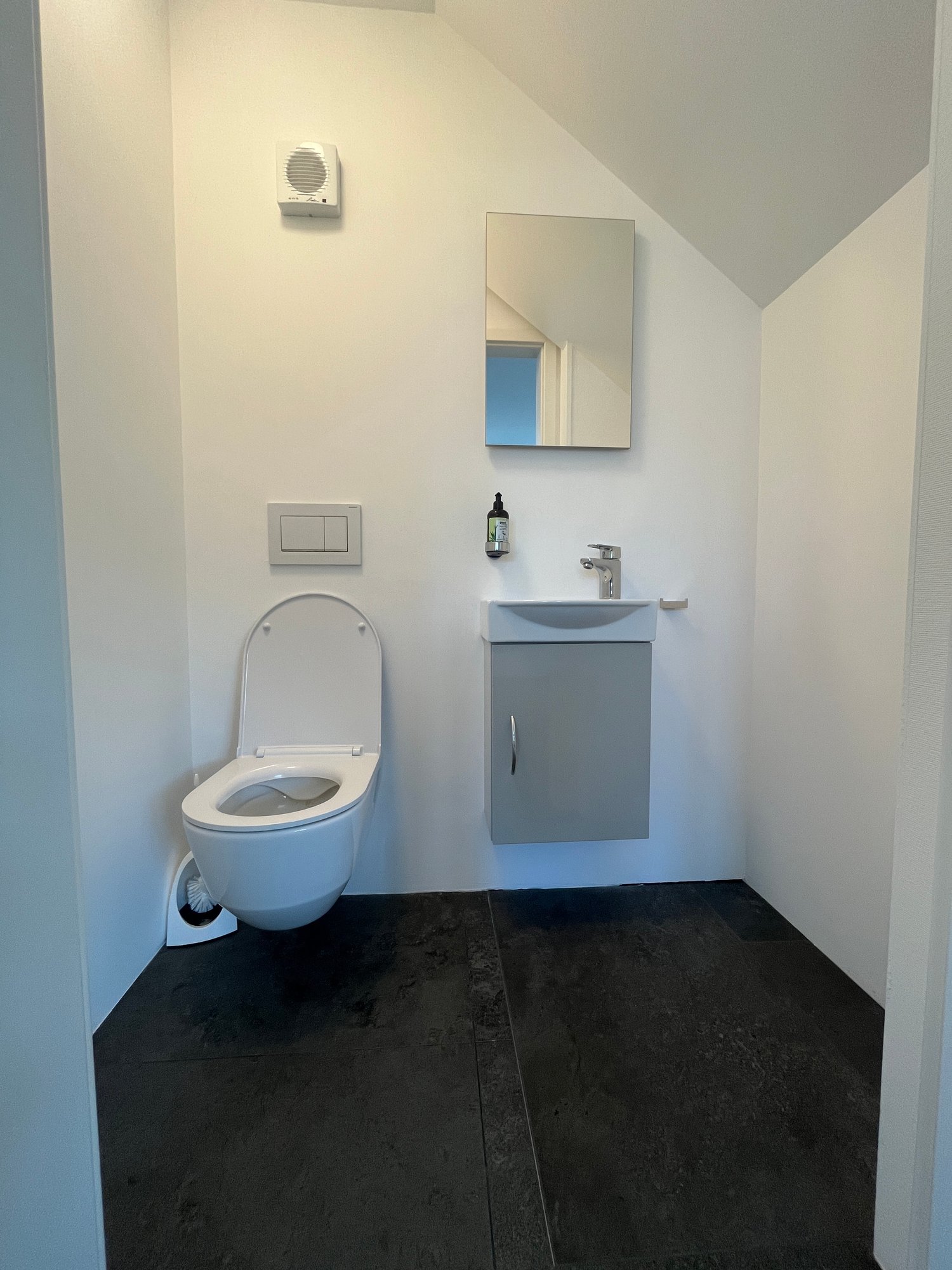 170m² commercial