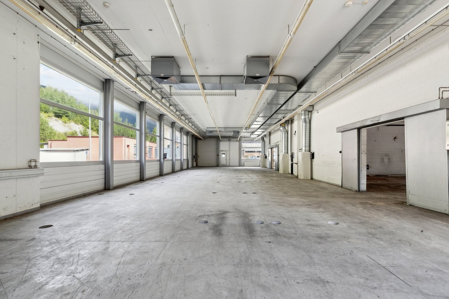 1217m² deposito