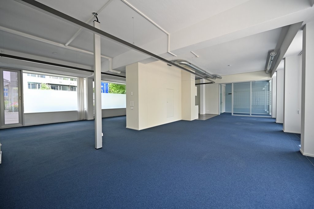 Bureau de 242m², photo 3 sur 8