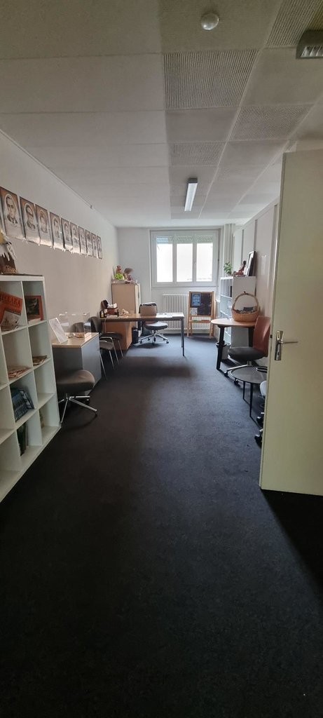 182m² office, photo 1 sur 10