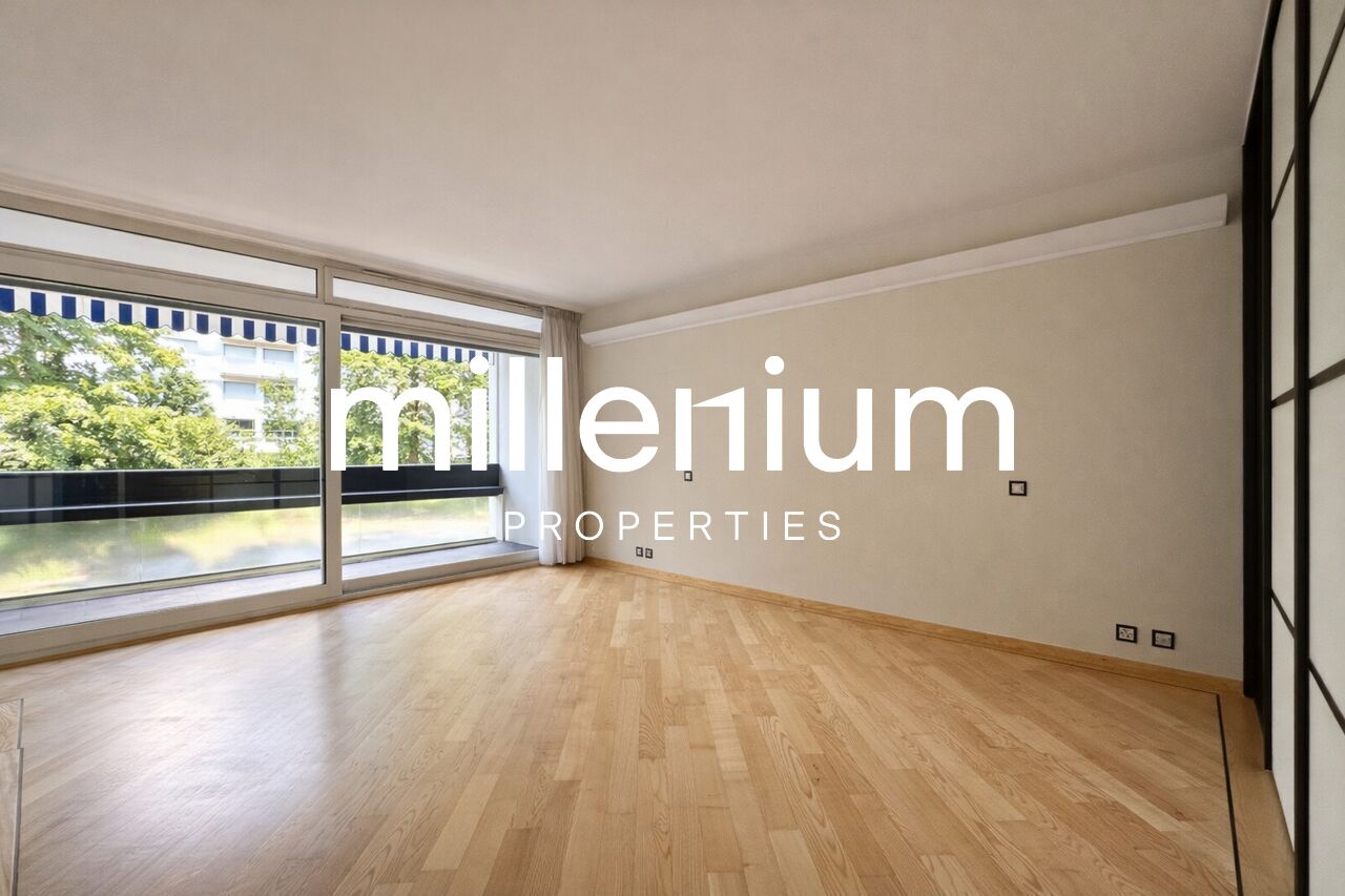5 rooms apartment