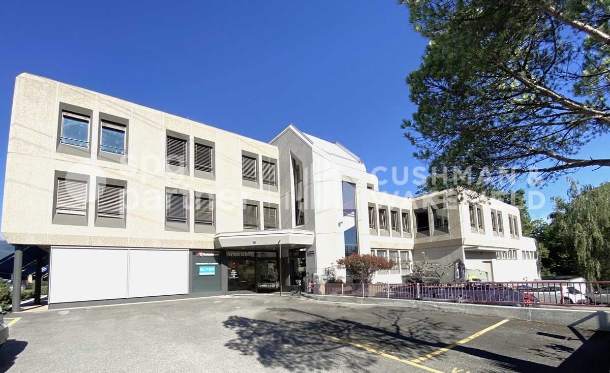 507m² office