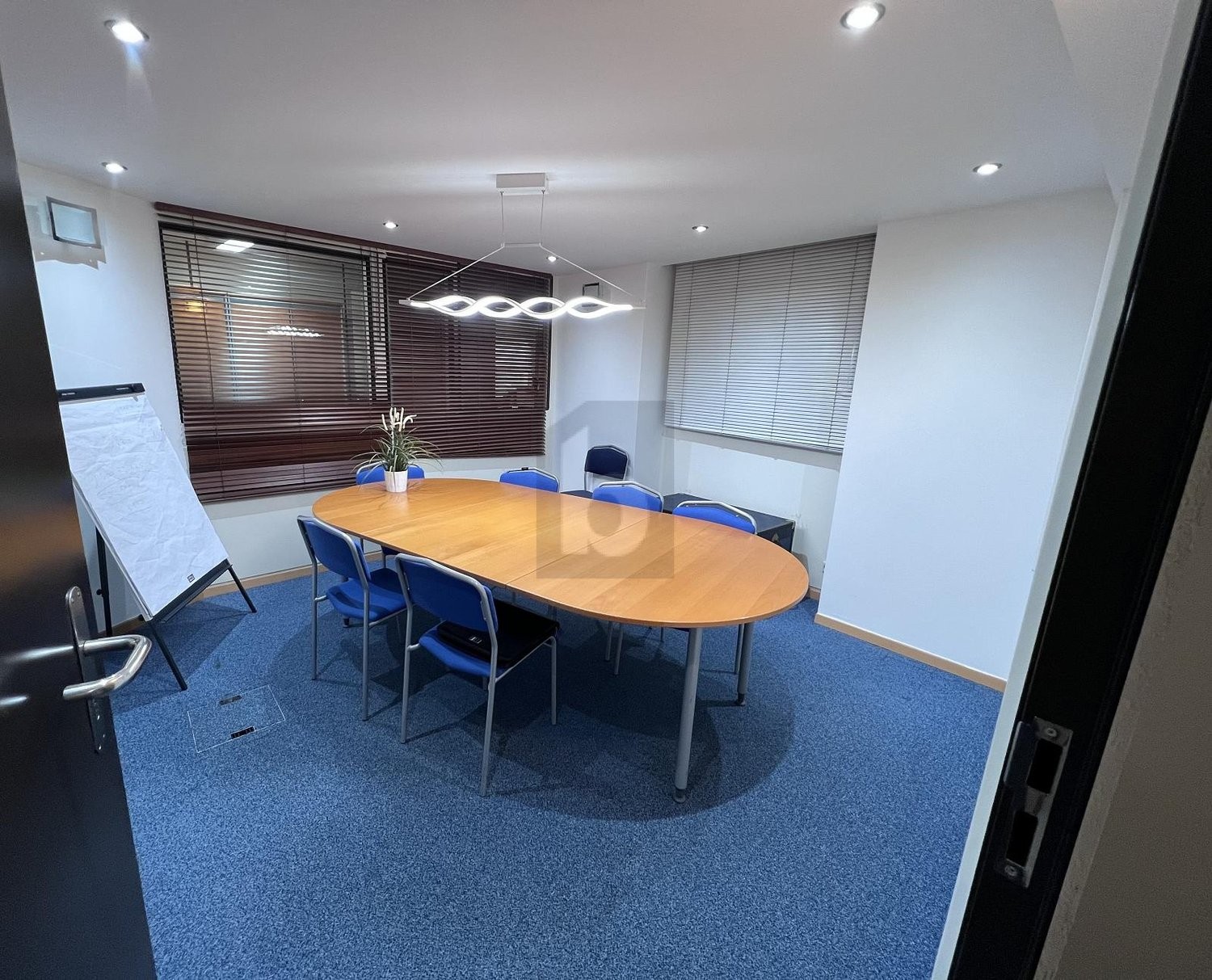 16m² office