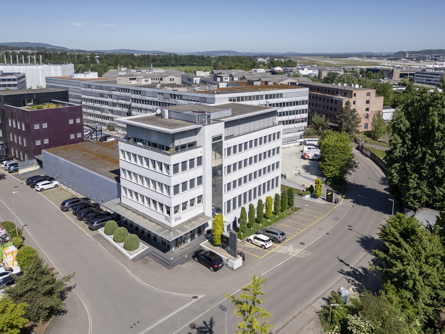 863m² de bureaux
