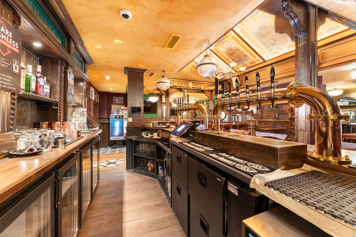restaurant de 400m²