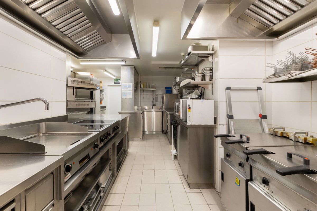 restaurant de 400m²