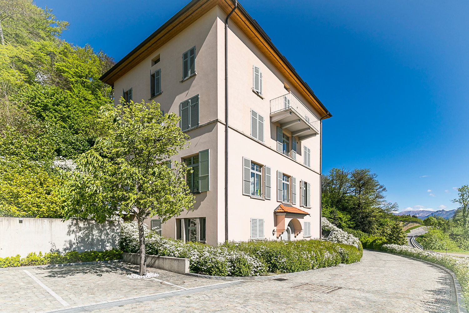 Appartement meublé de 4 ½ pièces