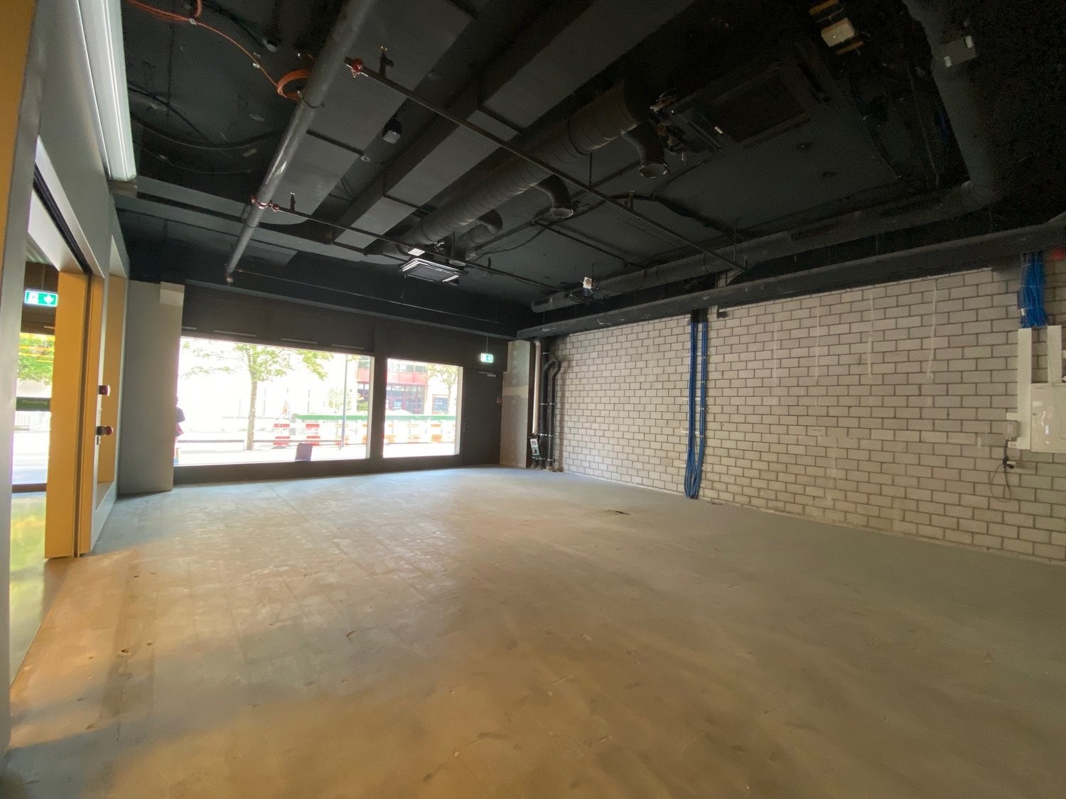 Magasin de 81m²
