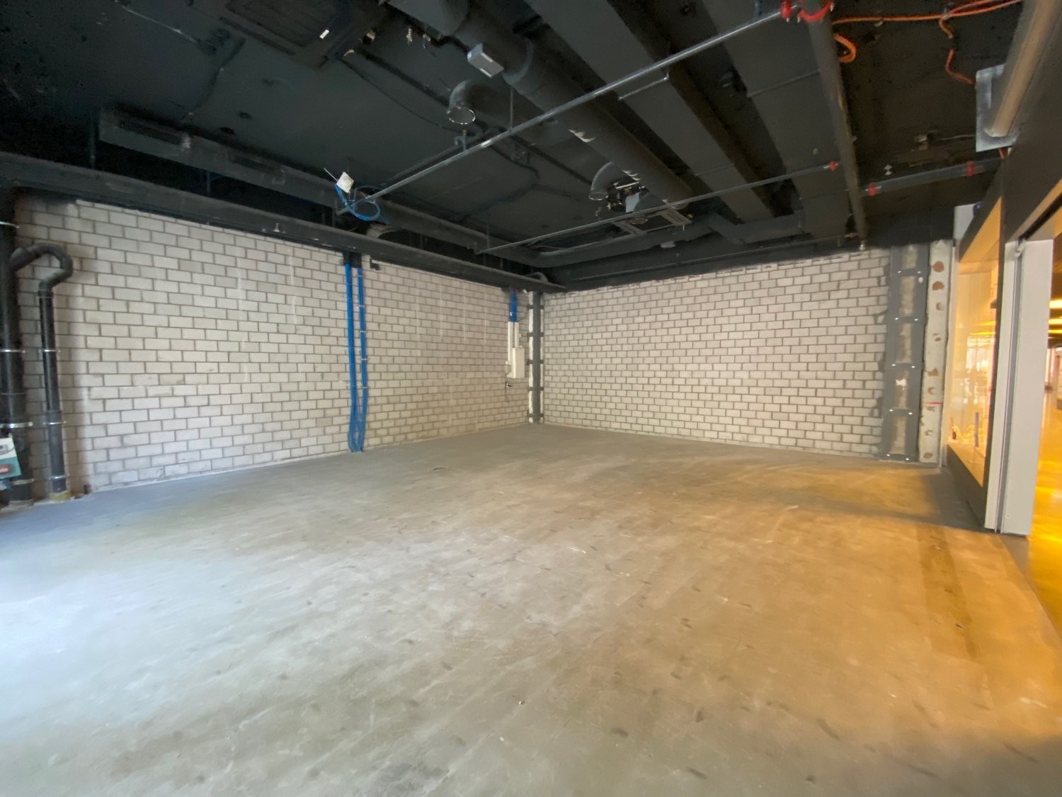 Magasin de 81m²