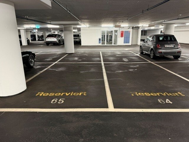Place de parc souterrain

Ici, vous pouvez stationner votre véhicule !

A louer immédiatement ou à convenir, nous proposons plusieurs places de stationnement dans le parking souterrain à la Bahnhofstrasse 86/88 à Aarau.

Place de parc : CHF 190.00/mtl.

Avez-vous été intéressé ? N'hésitez pas à nous