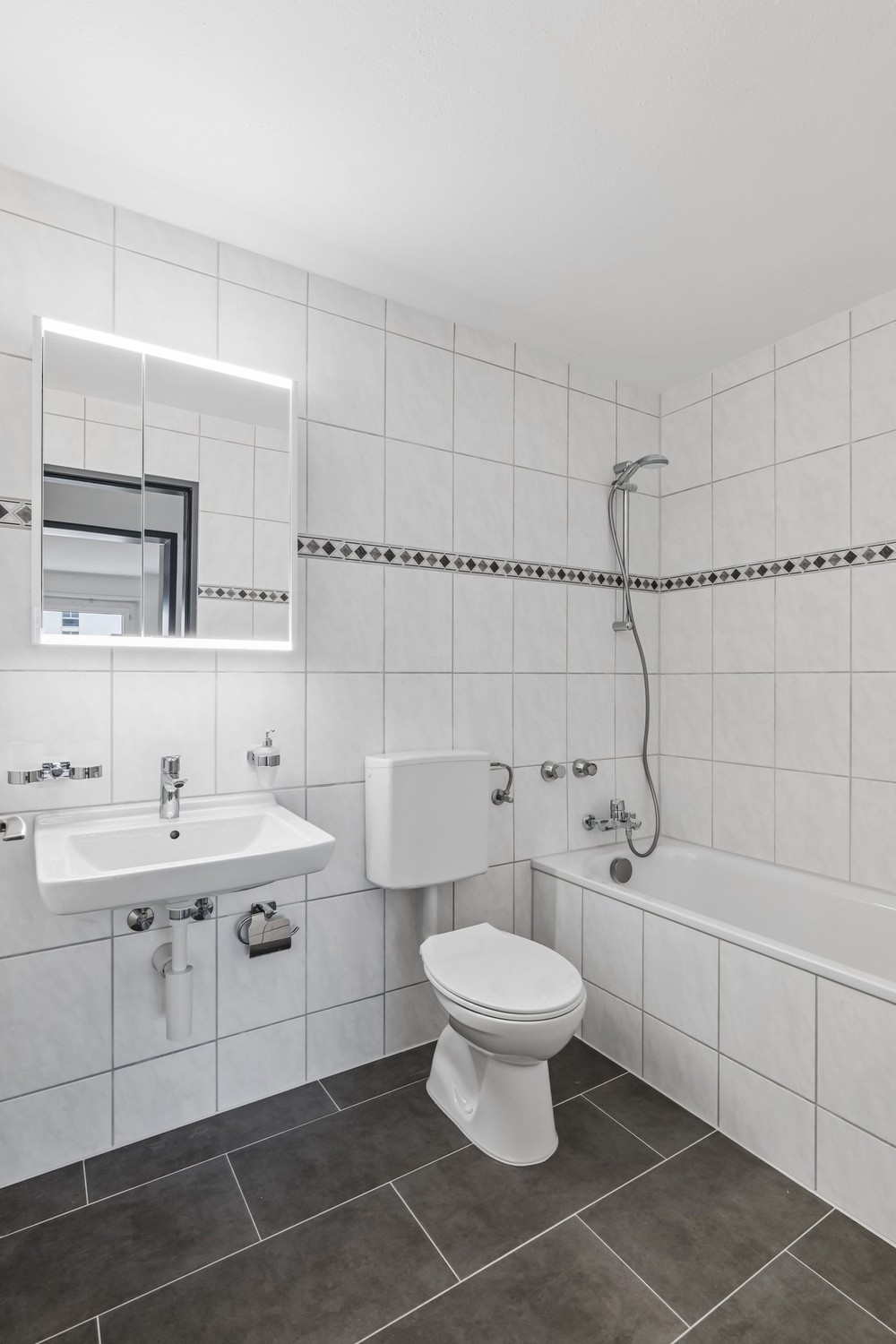 3 rooms apartment