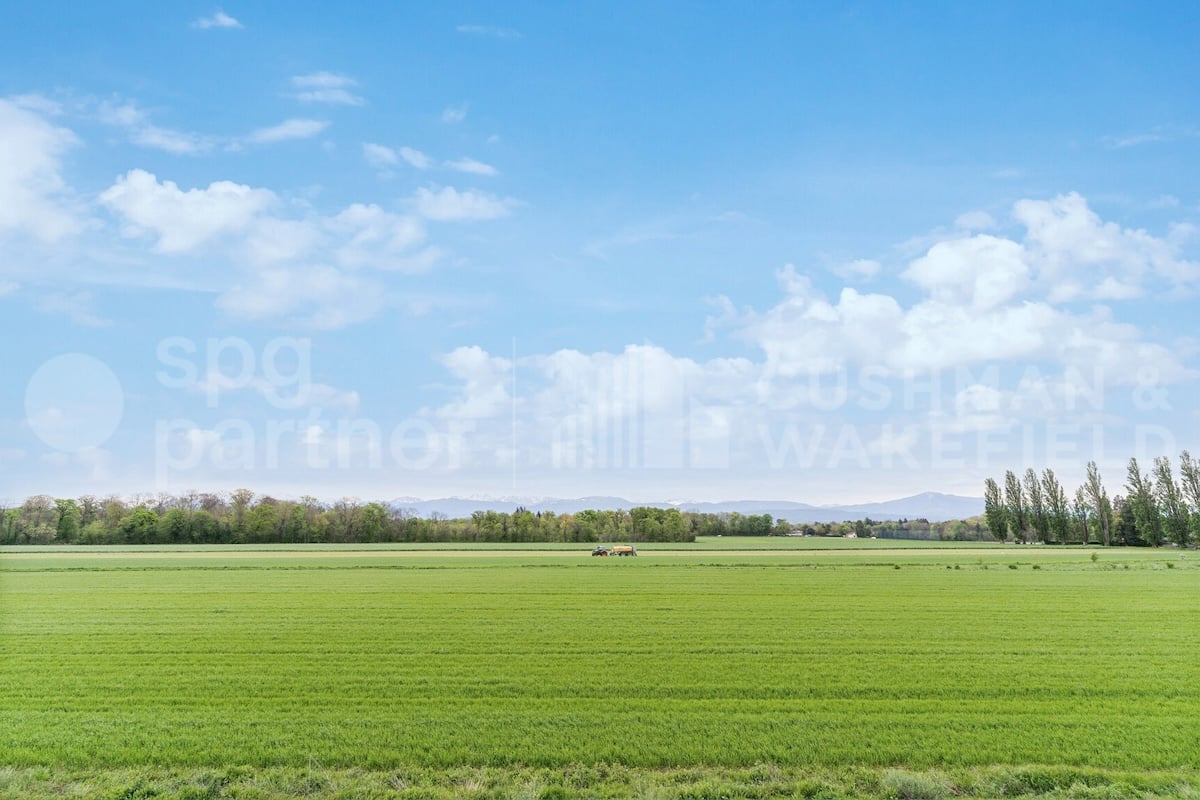 300m² commercial, photo 2 sur 10