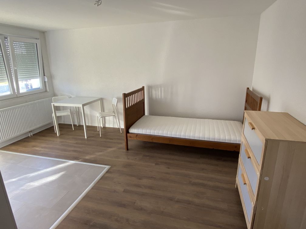 1 room single room, photo 5 sur 7