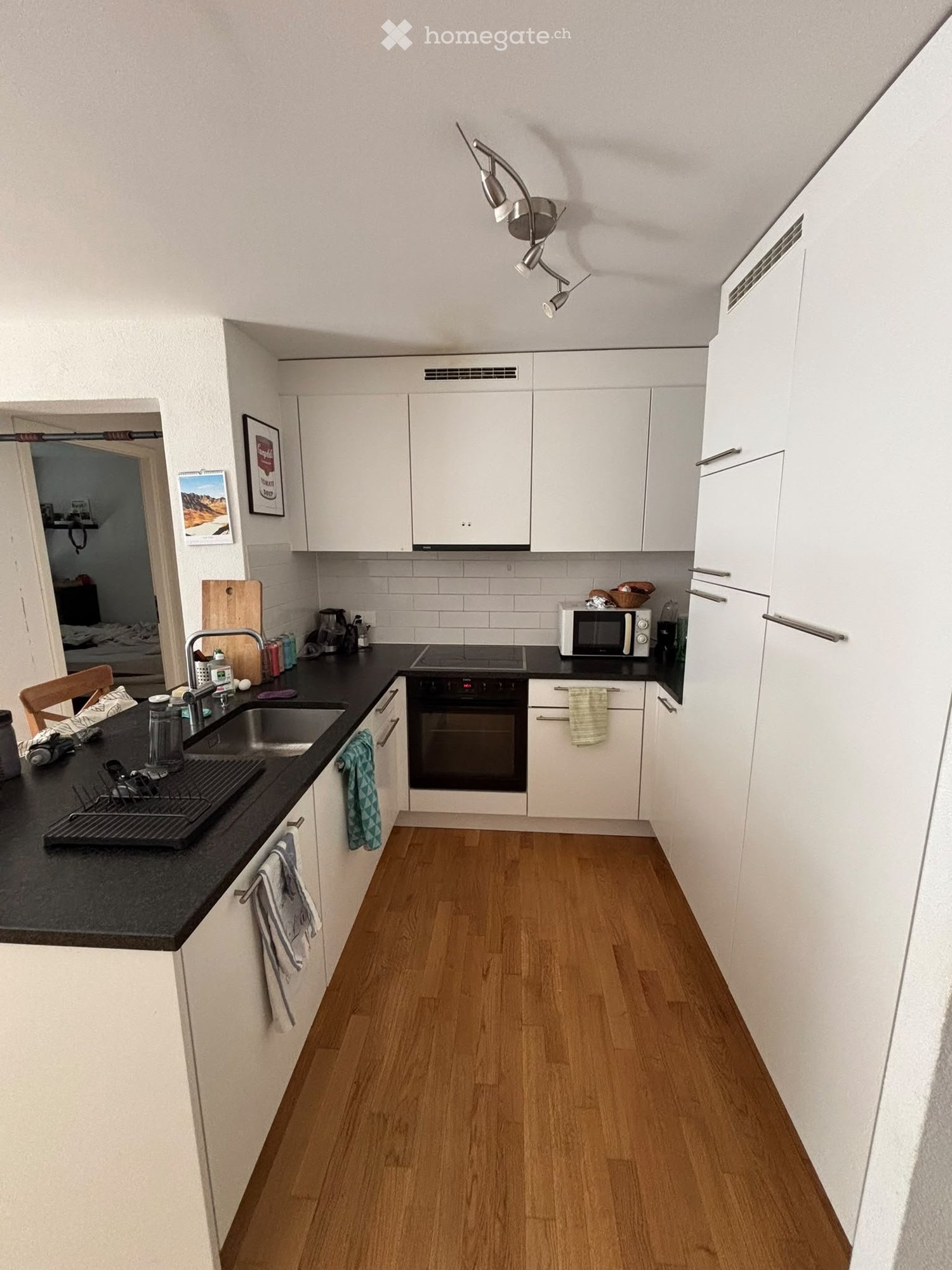 5 rooms apartment