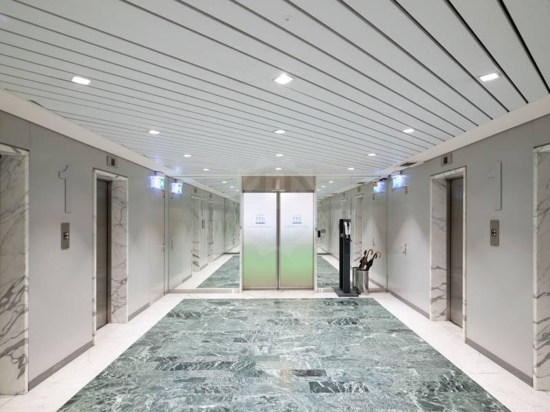 150m² office, photo 1 sur 10