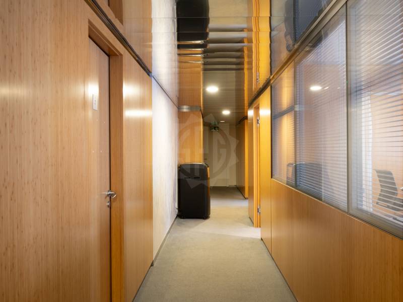 150m² office, photo 7 sur 10
