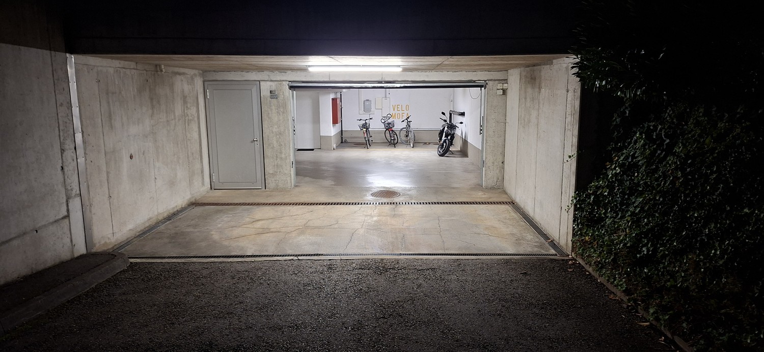 place ouverte de 18m², photo 3 sur 3