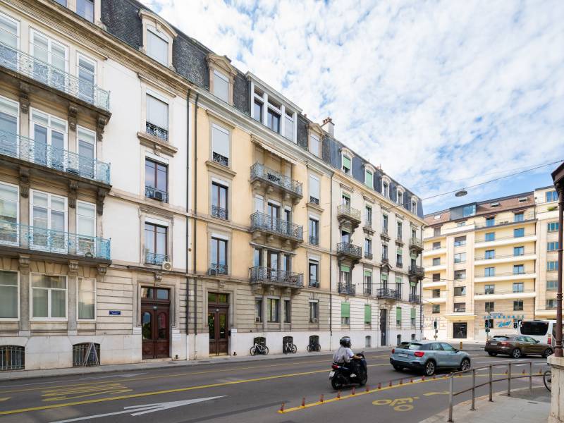 233m² office
