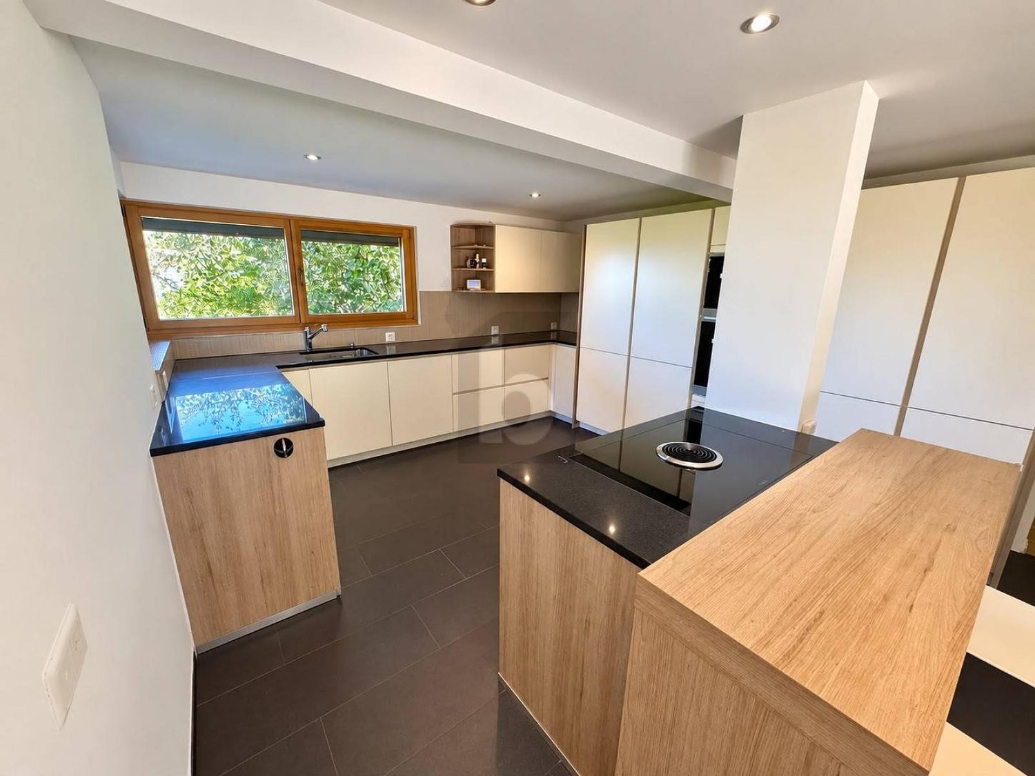 7 rooms villa