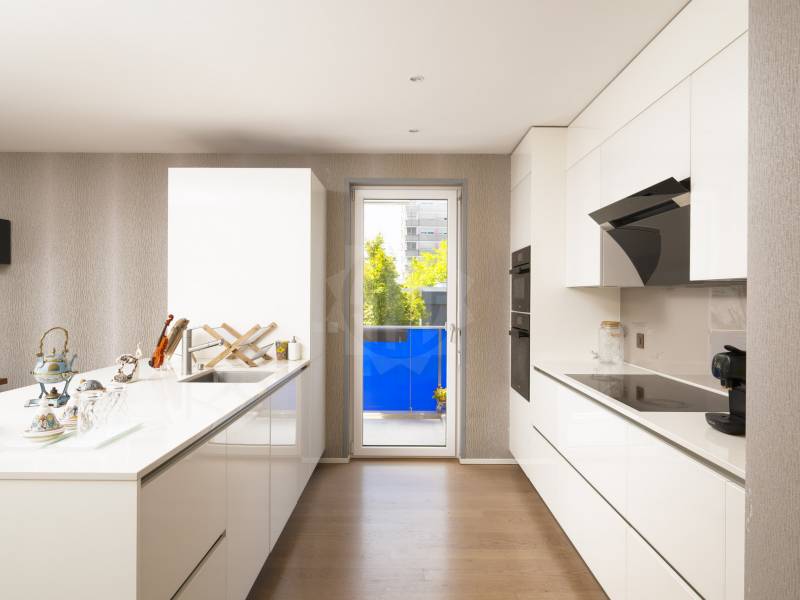 5 rooms apartment, photo 1 sur 10