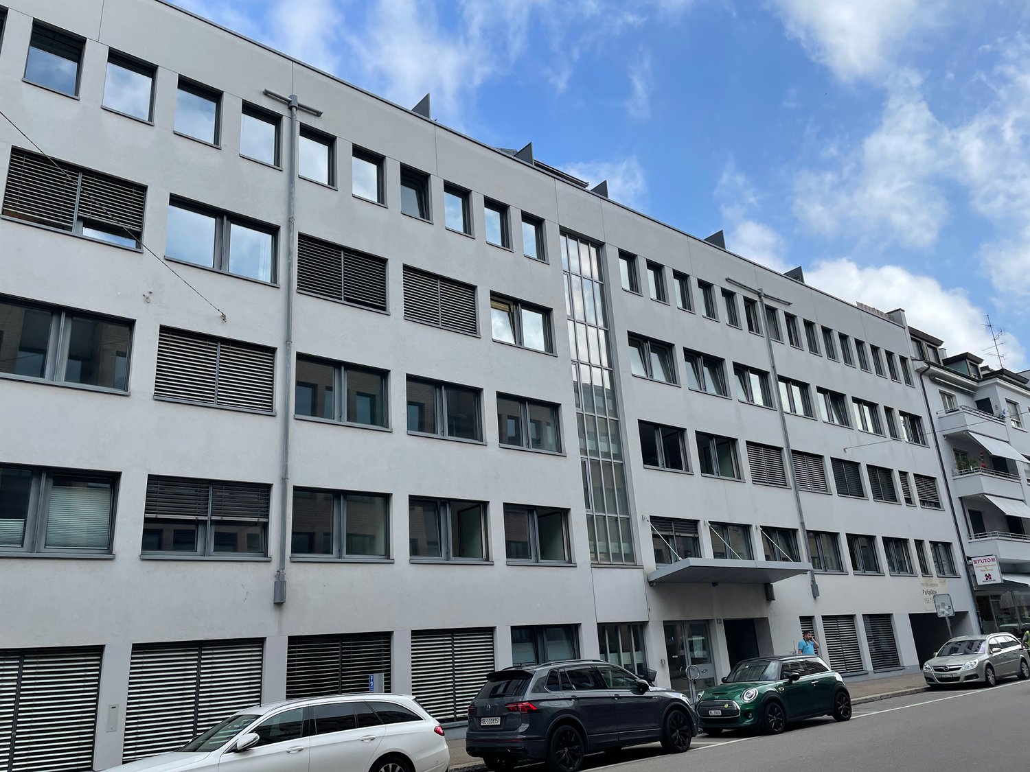 Magasin de 200m²