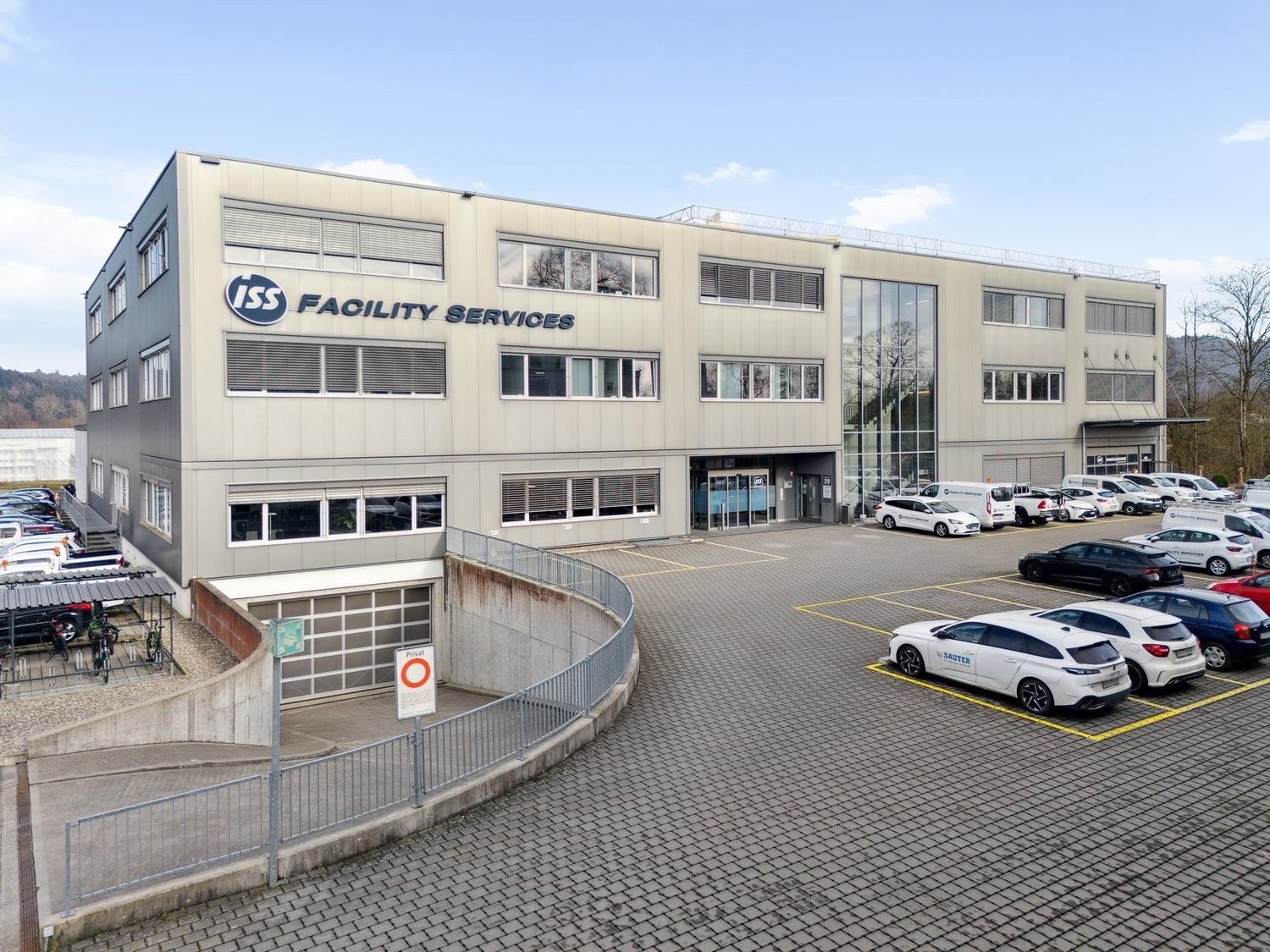 258m² bureau, photo 3 sur 9