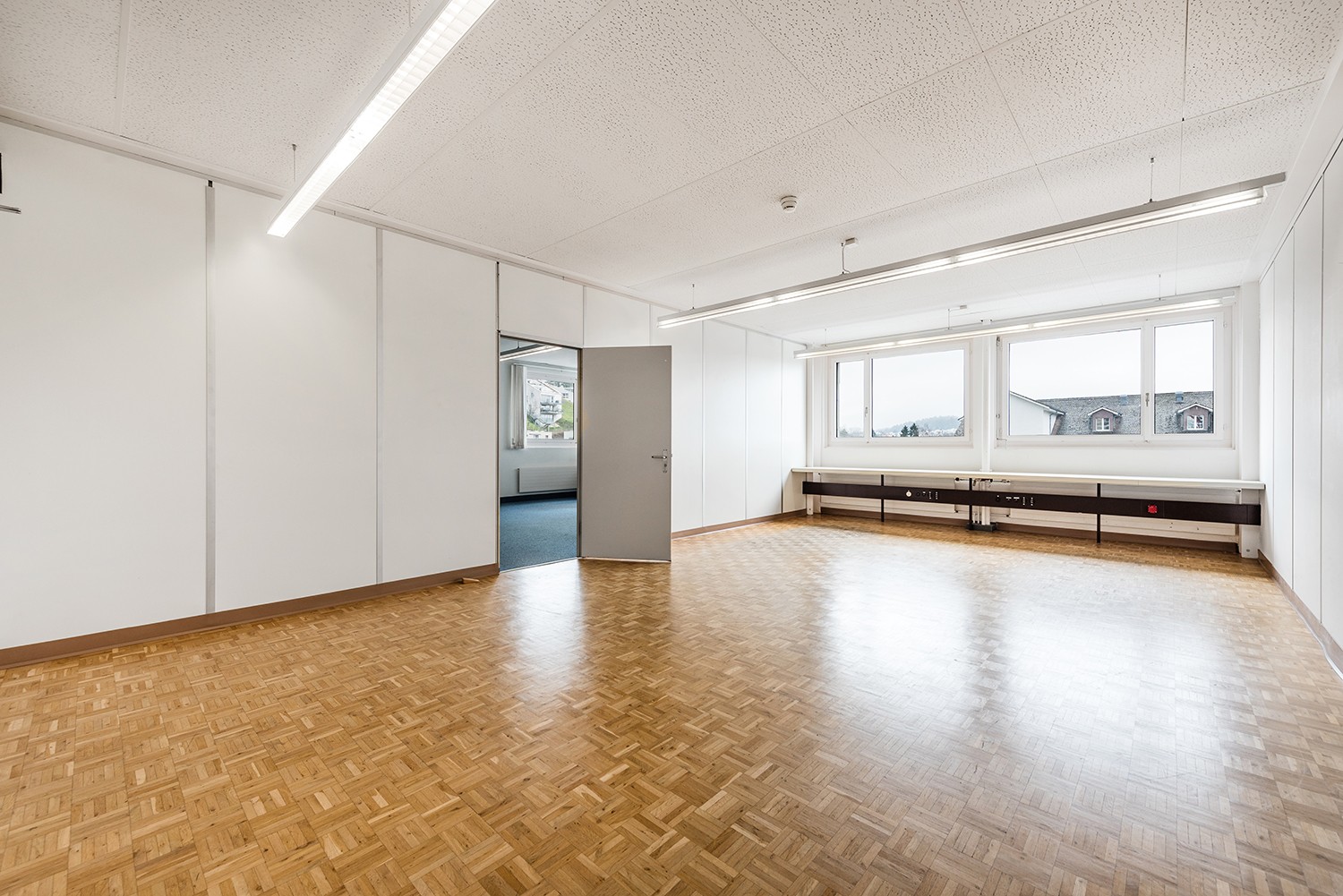 814m² office, photo 1 sur 10