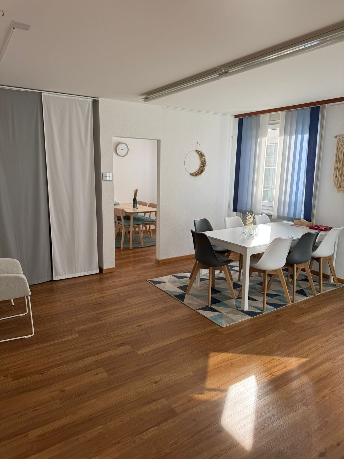 70m² office