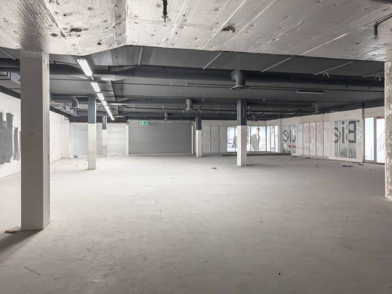 460m² arcade