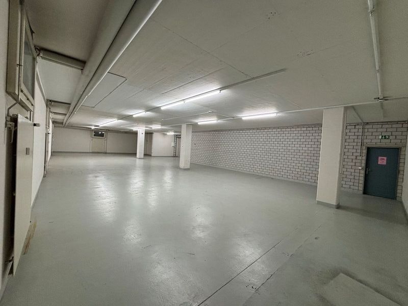 Local de stockage de 1158m²