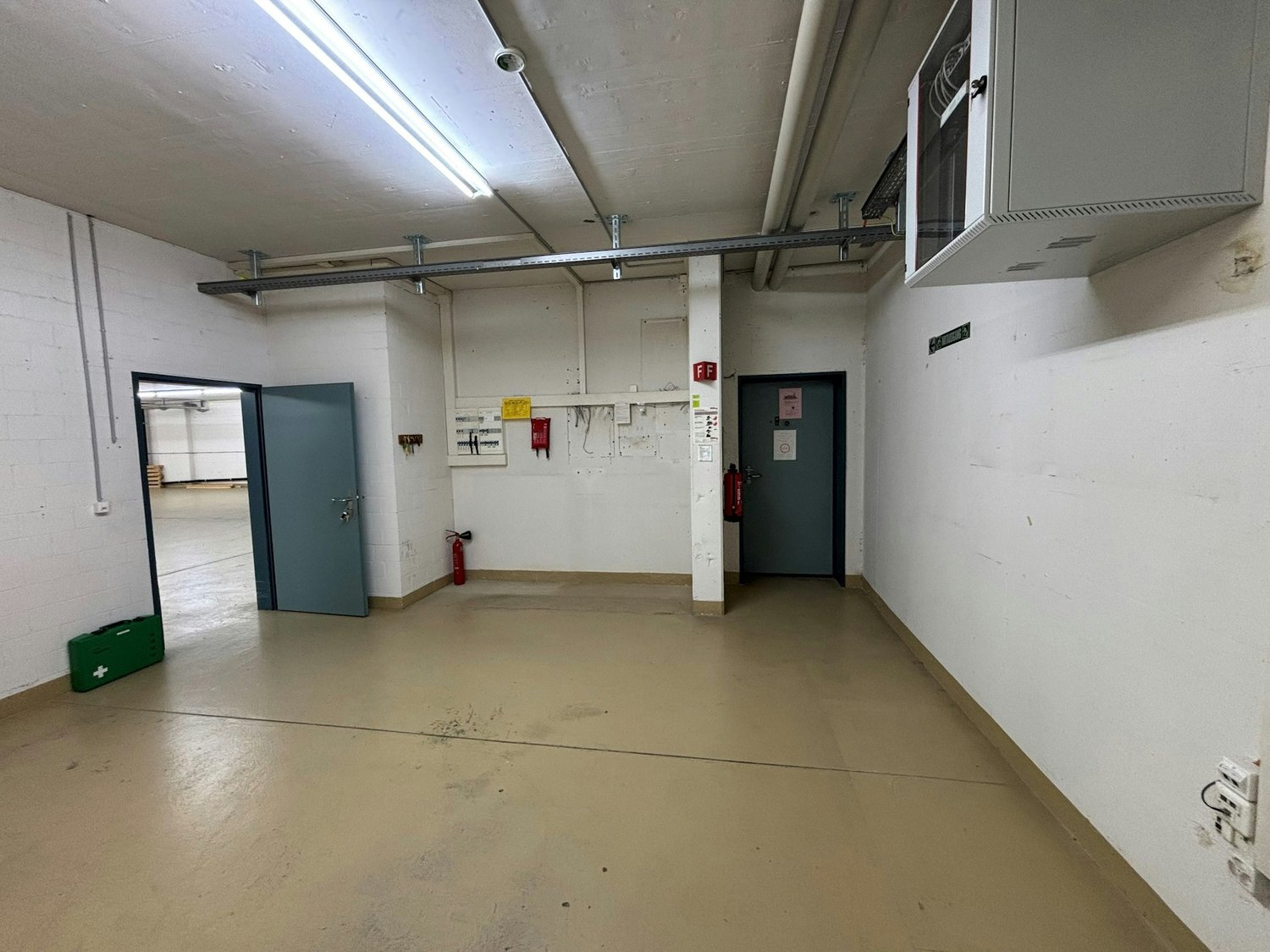 Local de stockage de 1158m²
