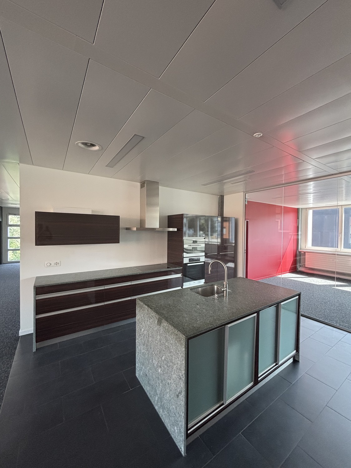 384m² bureau