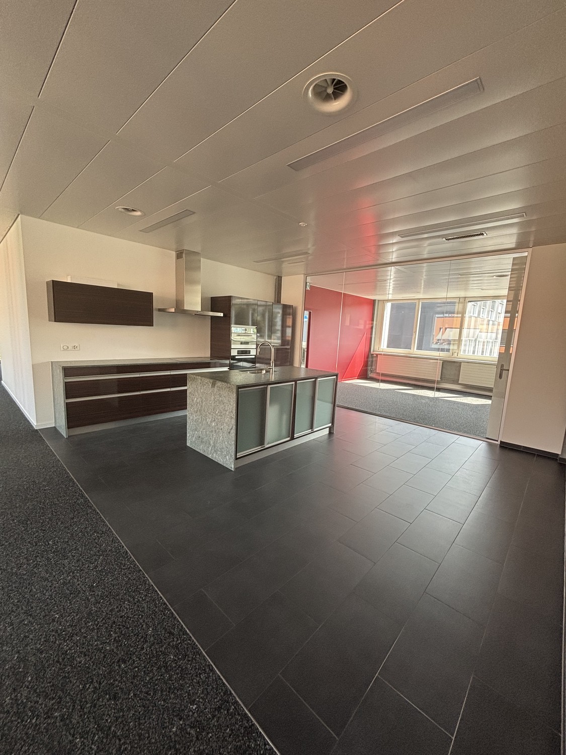 384m² bureau